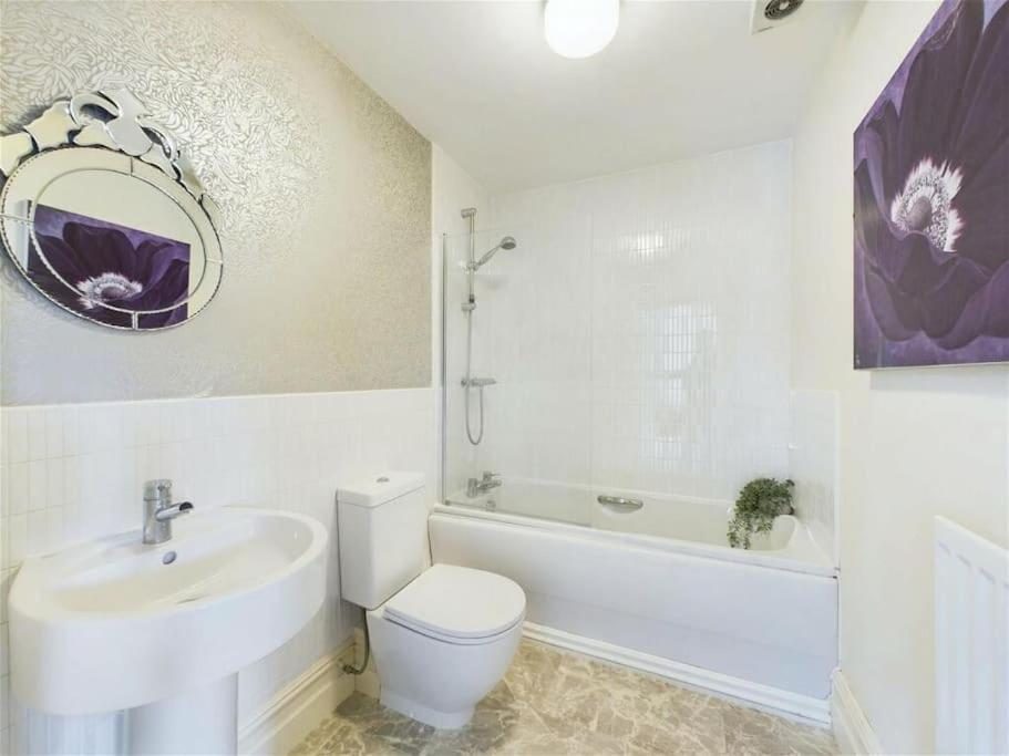 Upmarket Apartment In Ормскирк Экстерьер фото